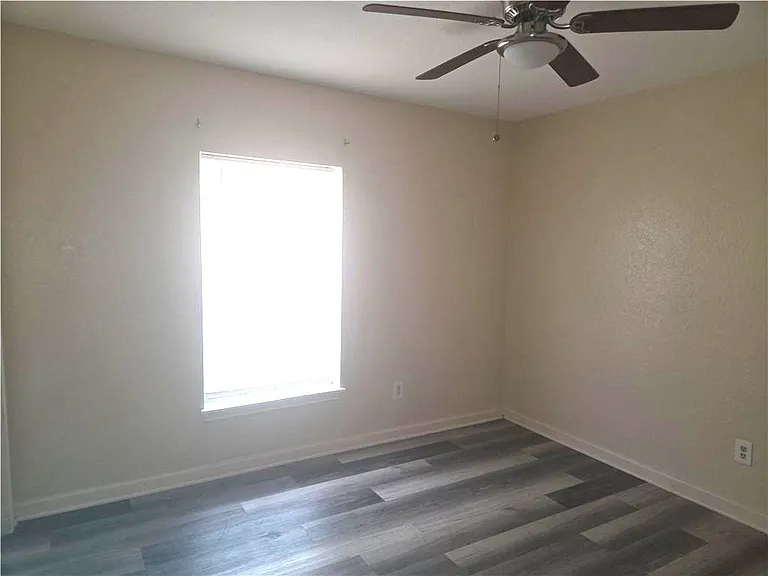 3734 Honey Creek Dr — Photo 7