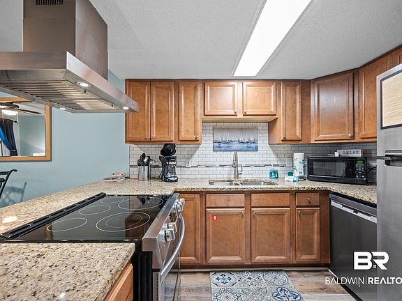 3rd image of 517 E Beach Blvd APT 1B