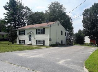 2 Wood Ave, Topsham, ME 04086