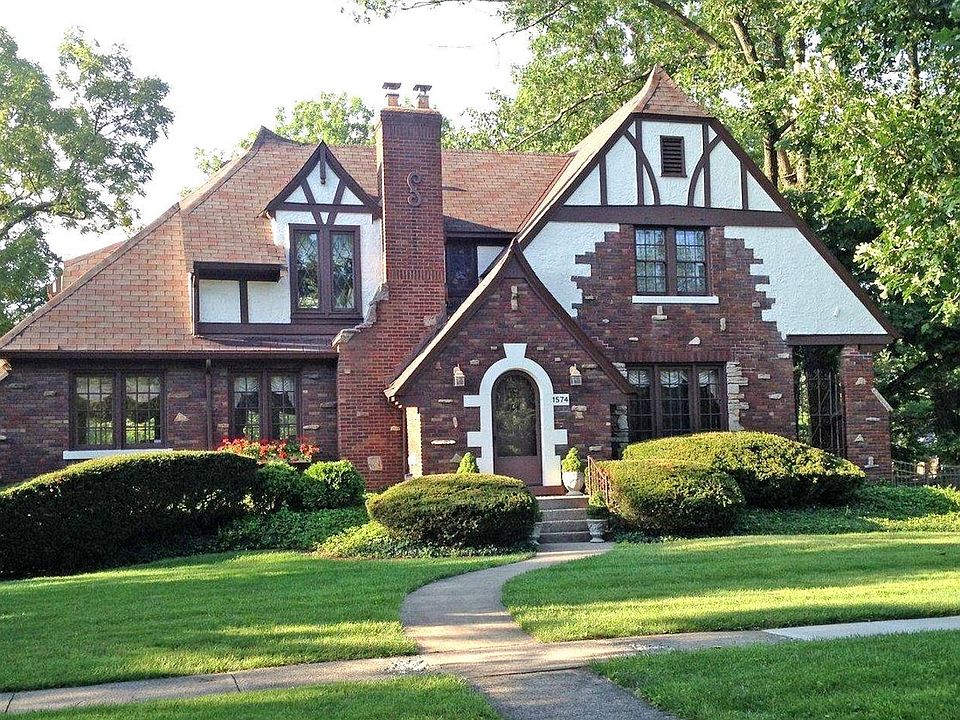 1st image of 1574 Larry Ave