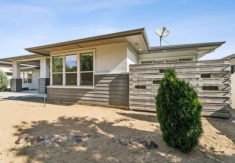 3441 E Accommodation Ct — Photo 68