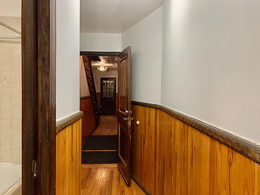 Rented by Daniel Gale Sotheby's International Realty | media 13