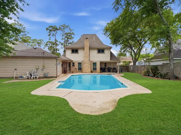 12935 Belgrave Dr, Cypress, TX 77429