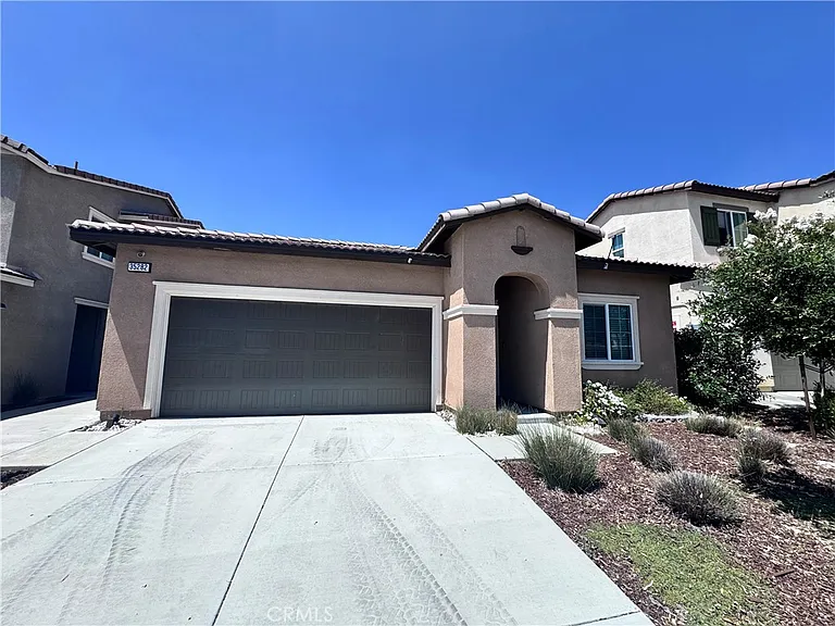 35282 Price St — Photo 1