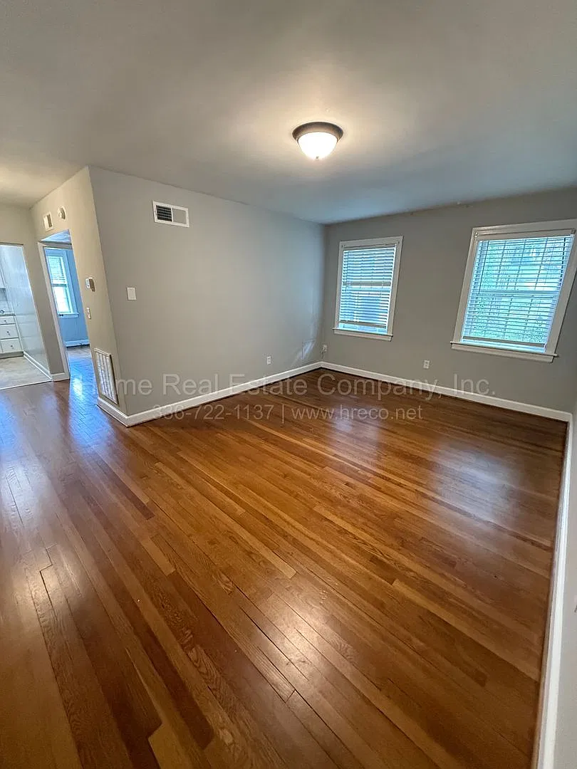 Colonial Arms Apartments | 805 West End Blvd Apt B-5 — Photo 3
