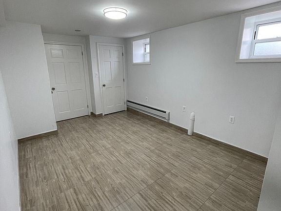 3rd image of 2249 E 22nd St Fl 1