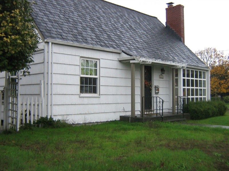 1st image of 3601 N 16th St