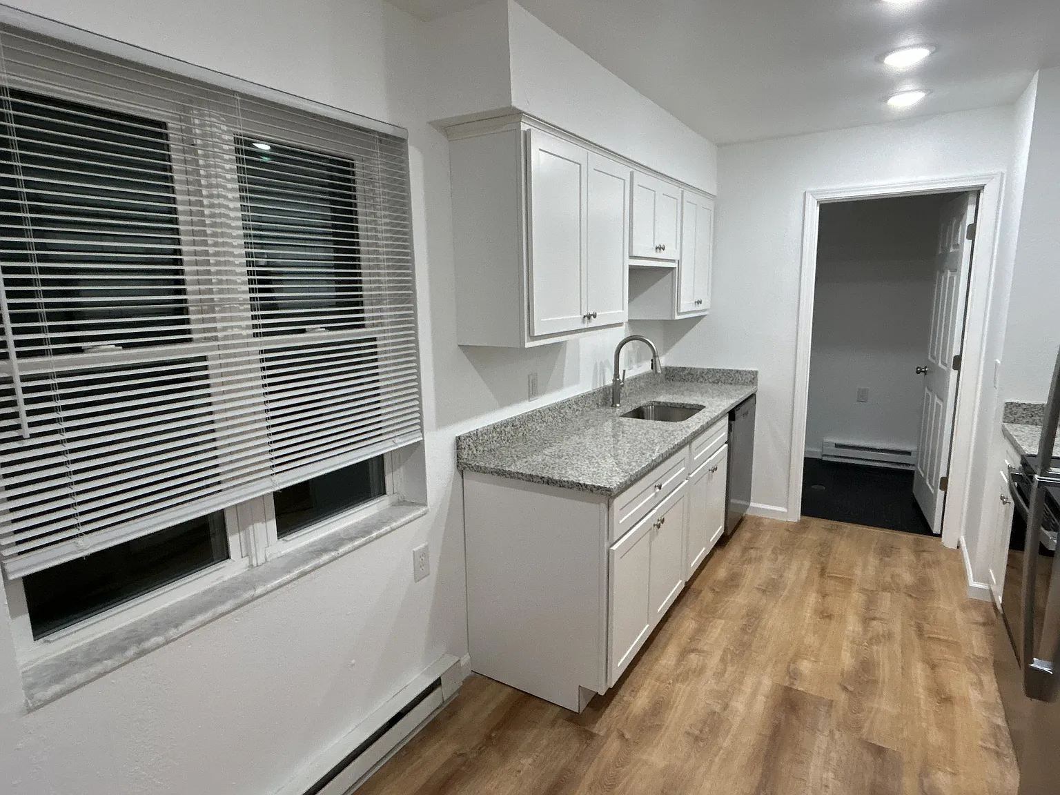 1 bed, 500 sqft, $795 — Photo 2