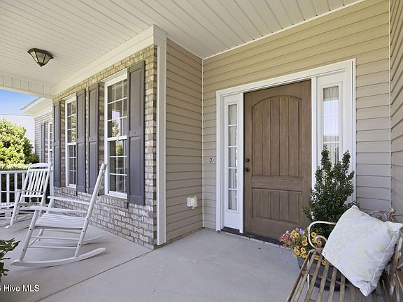 3rd image of 2841 Laurie Meadows Way