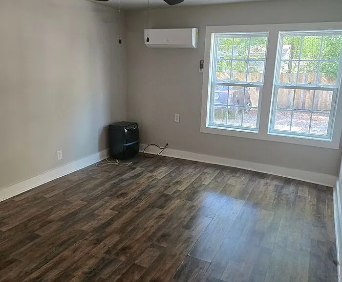1151 Bexley St #B — Photo 3