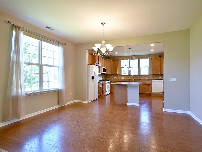 821 Voyage Way — Photo 11