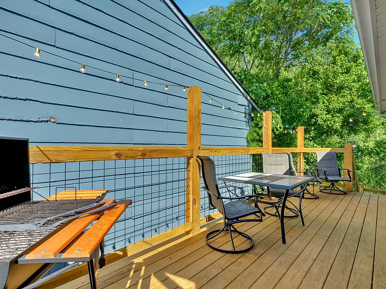 7645 Chatham Cir — Photo 24