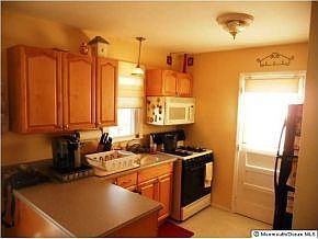 2nd image of 409 Ensign Ave