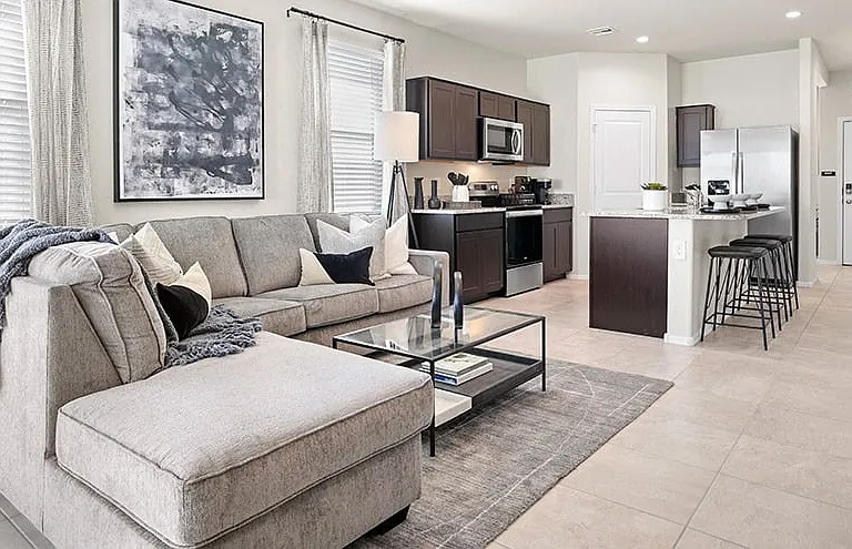 Broadway North at Estrella Vista — Photo 9