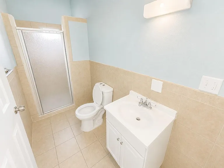 5403 Avenue Q 1/2 — Photo 10