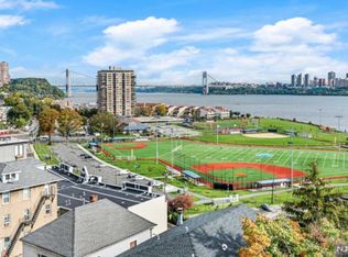 553 Undercliff Ave #0, Edgewater, NJ 07020