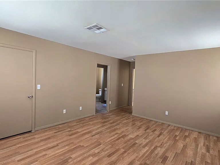 3822 Gulliver St — Photo 30