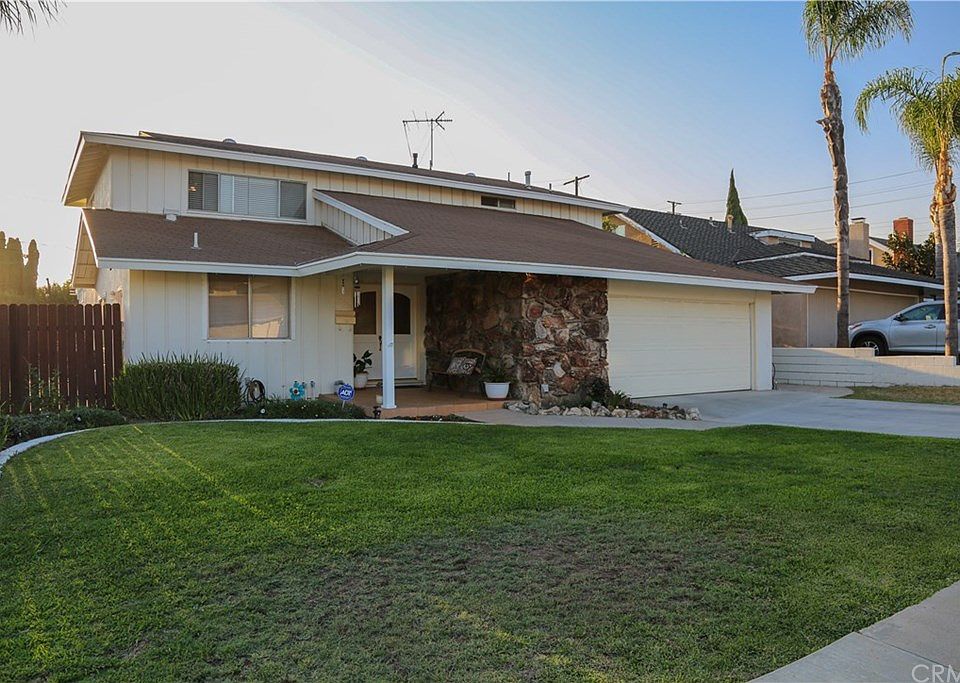 1st image of 11513 Tropico Ave