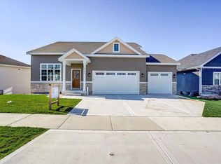 2763 Bomani Dr, Sun Prairie, WI 53590