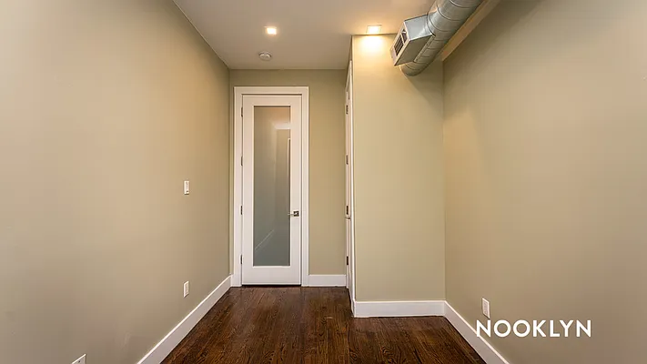 Rented by Nooklyn NYC LLC | media 22