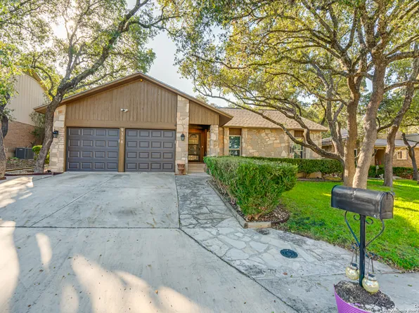 9318 THORNBURY ST, San Antonio, TX 78250