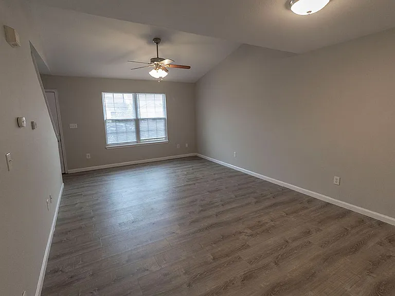 5808-5810 Canaveral Dr — Photo 5