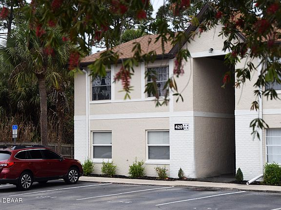 3rd image of 420 Banana Cay Dr APT A