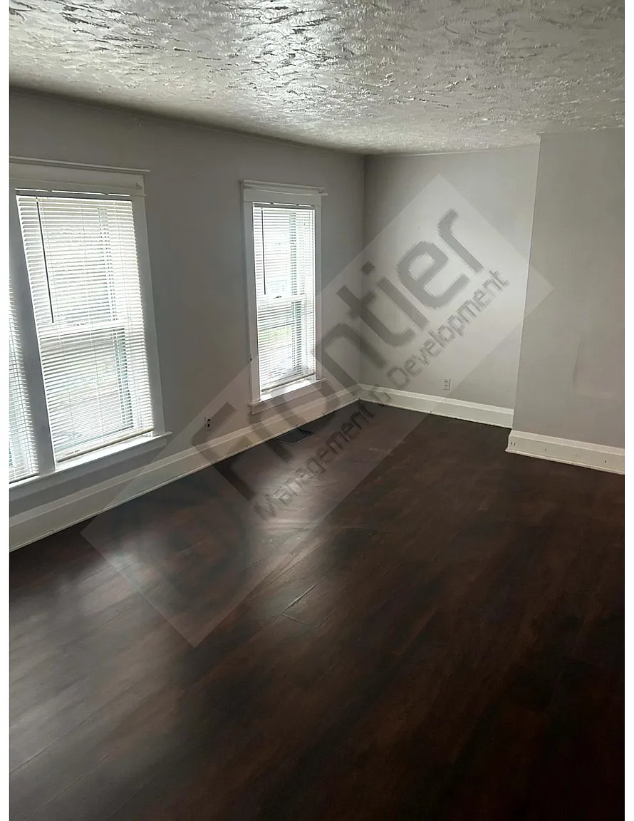 409 Elmwood Ave #3 photo 1