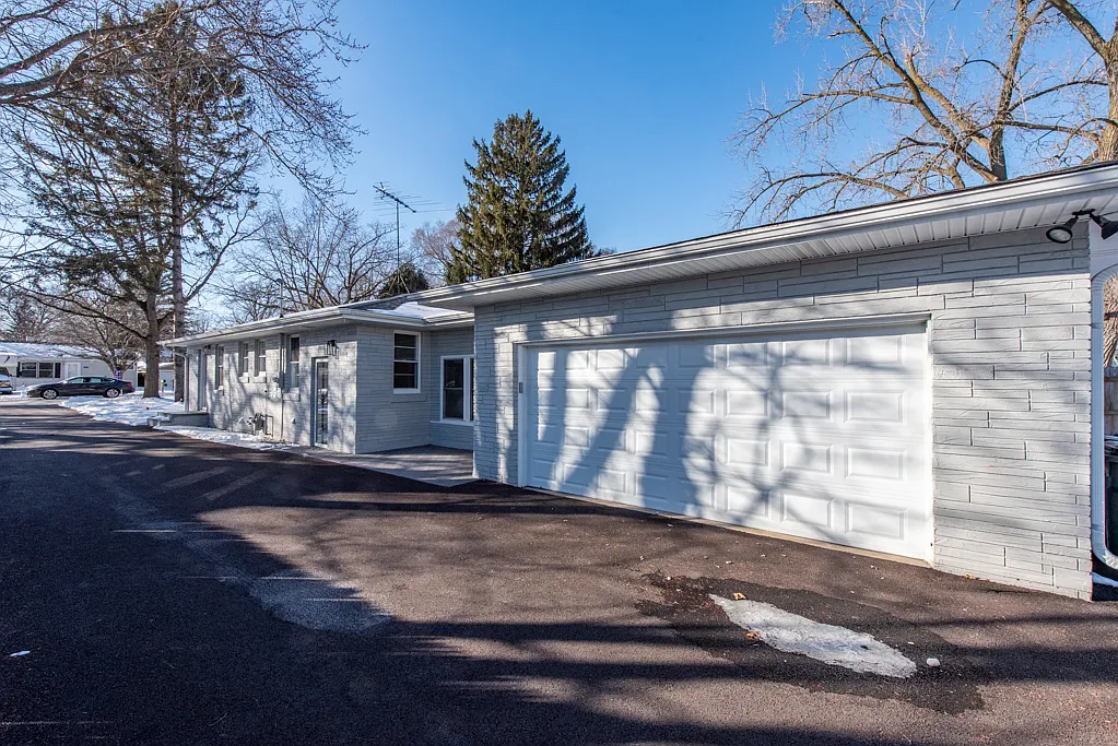 1233 Landon Ave photo 1