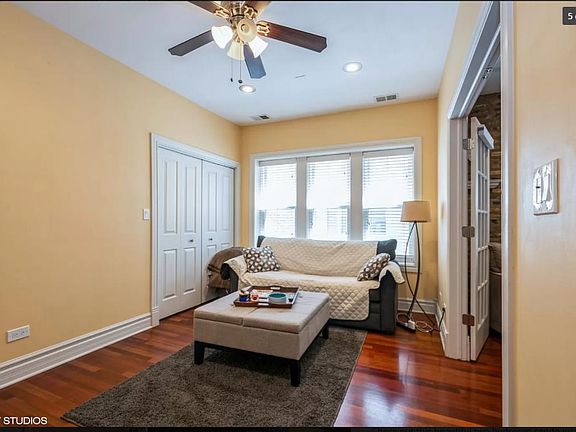 4th image of 5121 N Kenmore Ave #203