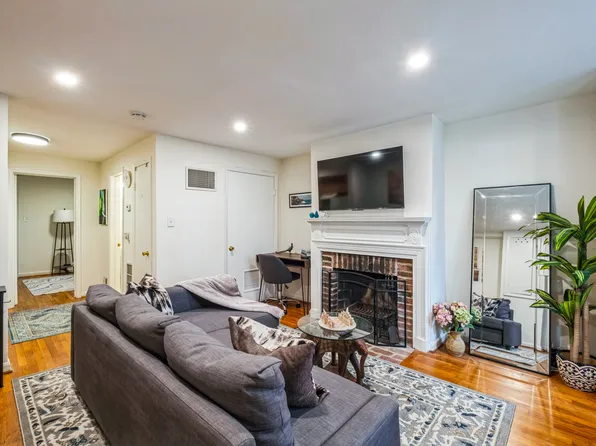 605 E St SE APT B, Washington, DC 20003
