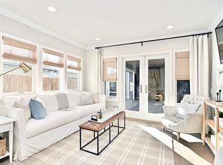 811 Saxony Rd #B, Encinitas, CA 92024