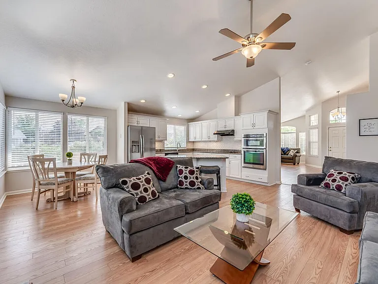 4791 Mesa Meadows Dr — Photo 12