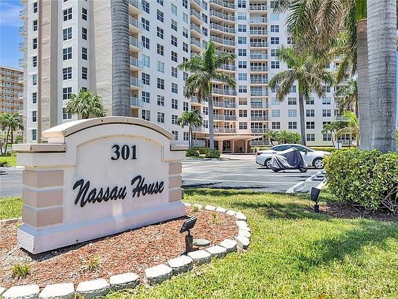 3rd image of 301 N Ocean Boulevard #1110
