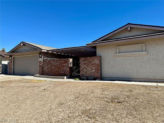 3rd image of 3880 El Paso Dr