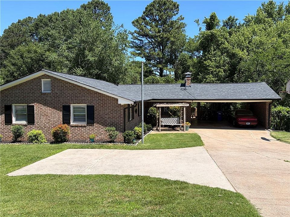 1st image of 344 Holly Dr