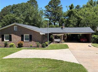 344 Holly Dr, Gainesville, GA 30501