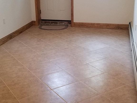 3rd image of 1353 Astor Ave #1