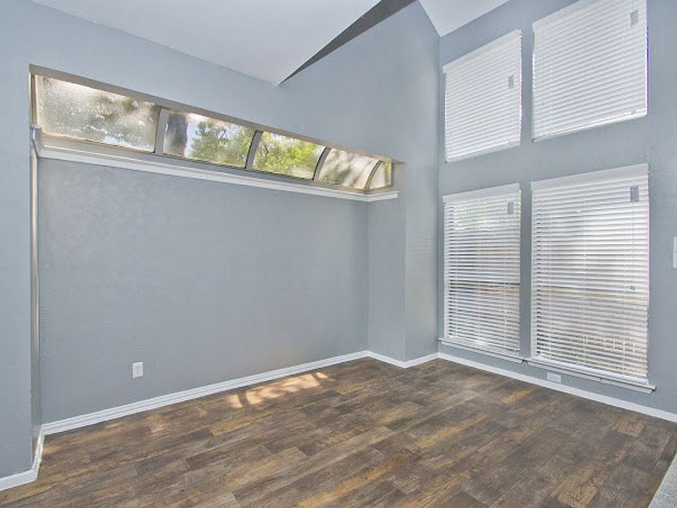 2nd image of 2412 Forest Brook Ln APT 2002