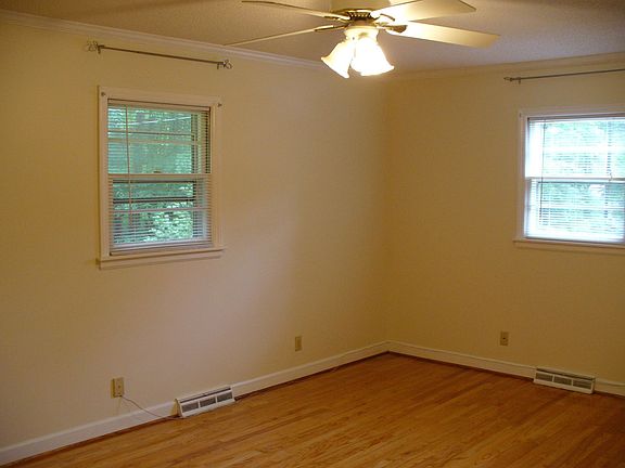 2nd image of 3912 Brixton Ln