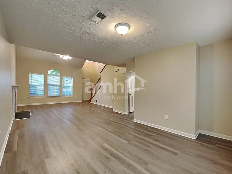 5410 Lakebrooke Run — Photo 6