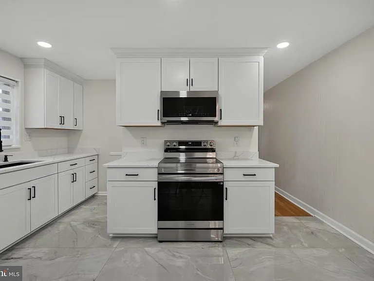 6206 Hillview Ave — Photo 23