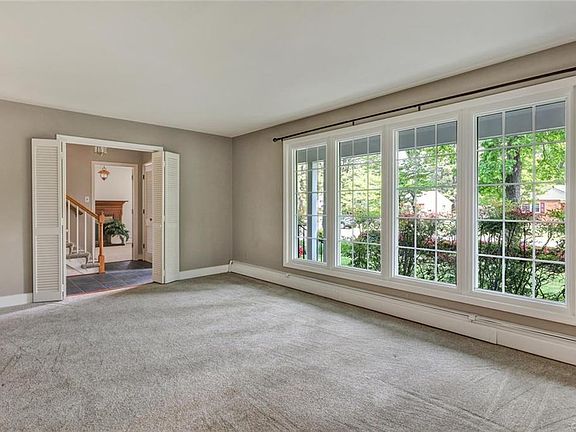 5th image of 8221 Galway Ln