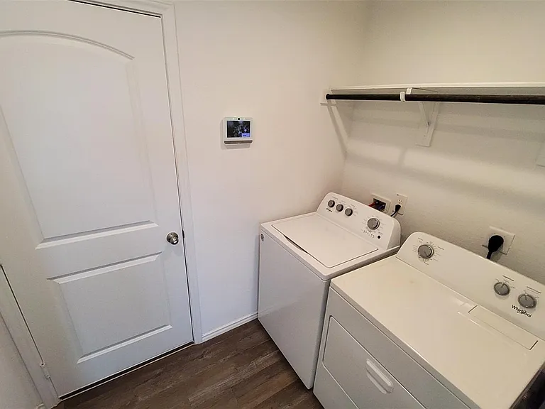 4901 Blue Beetle Ridge Dr — Photo 36