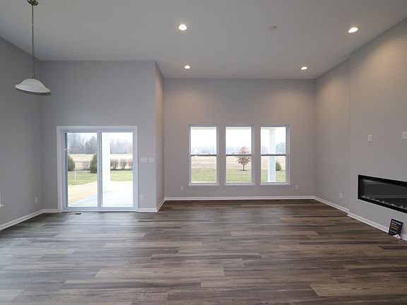 3rd image of 4868 Havenwood Dr