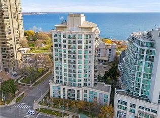 88 Palace Pier Ct #902, Toronto, ON M8V4C2