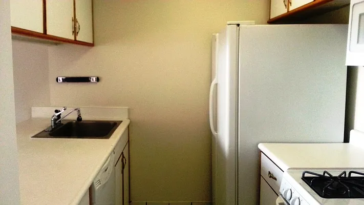 Rented by Battery Park Realty | media 27