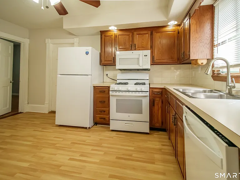 13 Ingraham Pl — Photo 16