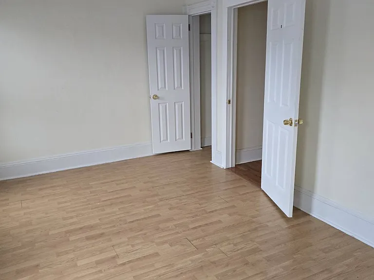 401 S River St #2 — Photo 12