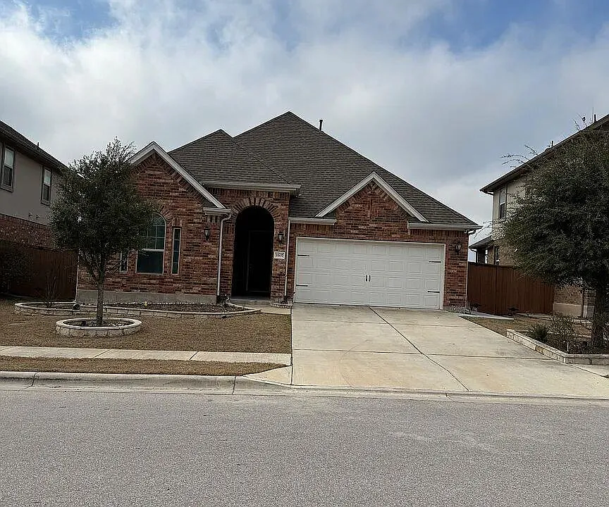 2637 Enza Dr